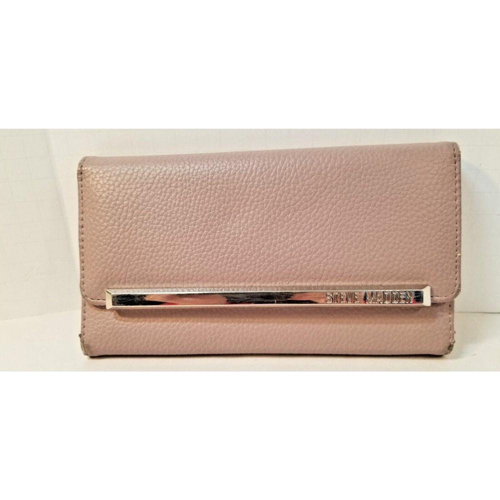 Women's Steve Madden - Wallet - Logo Bar Trifold. Mauve/Pink Checkbook